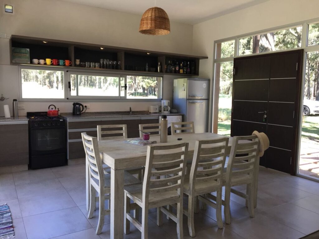 CASAS MELLIZAS: SENDEROS 311 Y DEPORTIVA 454