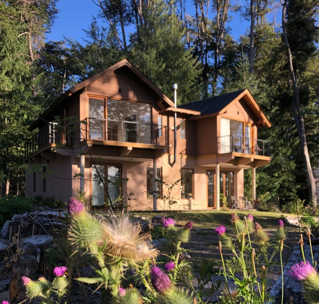 Puerto Manzano, Villa la Angostura. Casa Sur