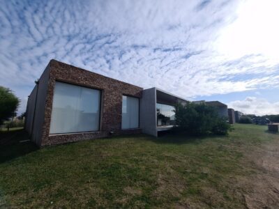 Casa de la Laguna - Ecuestre 387