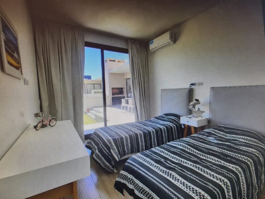 Casa de la Laguna - Ecuestre 387