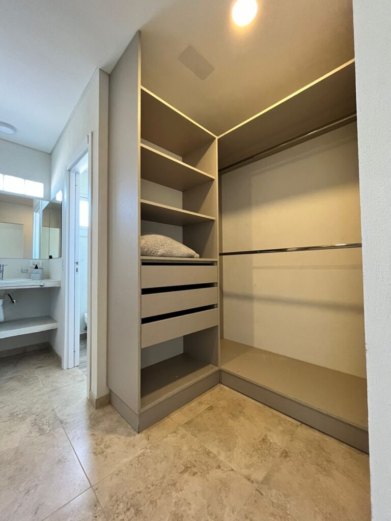 Casa en Venta: Ecuestre 156