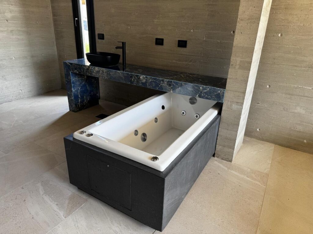 Maritimo 1 Lote 19 - Casa Bunker